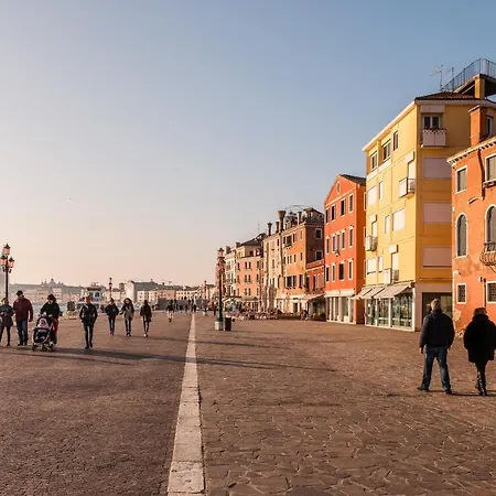Biennale 1585 Alfa Apartment Venice