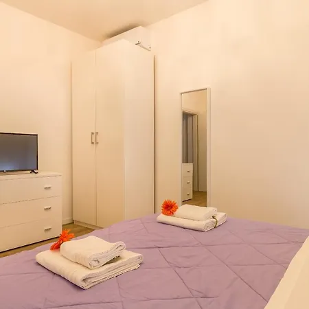 Biennale 1585 Alfa Apartment *